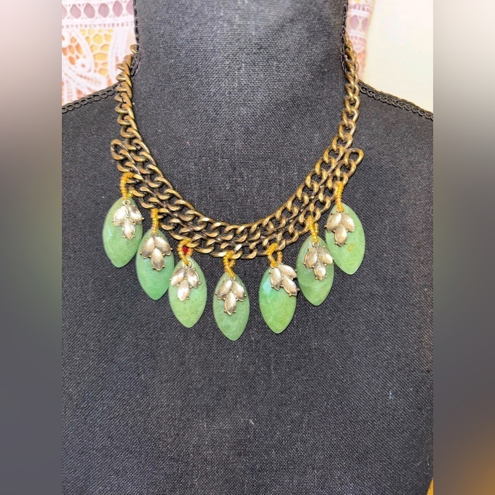 Chicos Lyden Green Aventurine quartzite Petal 20”statement Necklace